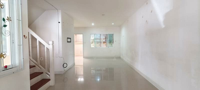 Banpisan Ladkrabang 3, Bangkok, Pracha Phatthana Road, Thab Yao, Lat Krabang, Bangkok, 3 Bedrooms, 200 sqm, Townhouse For Sale, by The Best Property Agent ลี, 500197607 - DDproperty.com