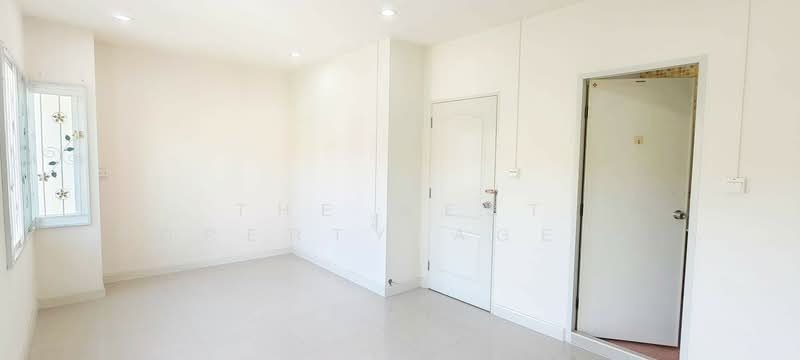 Banpisan Ladkrabang 3, Bangkok, Pracha Phatthana Road, Thab Yao, Lat Krabang, Bangkok, 3 Bedrooms, 200 sqm, Townhouse For Sale, by The Best Property Agent ลี, 500197607 - DDproperty.com