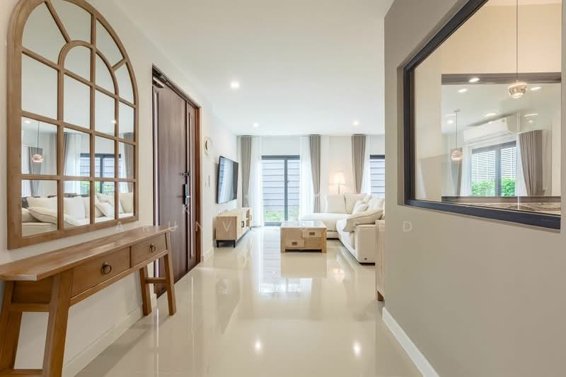 Baan Klang Muang The Edition Bangna Wongwaen, Bangkok, 189 Kanchanaphisek Road, Dok Mai, Prawet, Bangkok, 4 Bedrooms, 300 sqm, Semi-Detached House (Twin House) For Rent, by Komkrit  Arunvessased , 500197639 - DDproperty.com