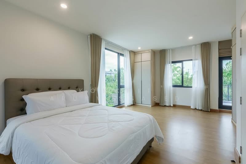 Baan Klang Muang The Edition Bangna Wongwaen, Bangkok, 189 Kanchanaphisek Road, Dok Mai, Prawet, Bangkok, 4 Bedrooms, 300 sqm, Semi-Detached House (Twin House) For Rent, by Komkrit  Arunvessased , 500197639 - DDproperty.com