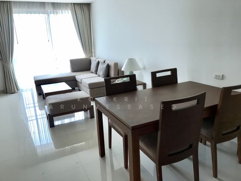 NS Residence, Bangkok, 96 Soi Charoenmitr, 10 Ekkamai Rd, Phra Kanong Nua, Watthana, Bangkok, 2 Bedrooms, 110 sqm, Apartment For Rent, by Komkrit Arunvessased , 500197656 - DDproperty.com