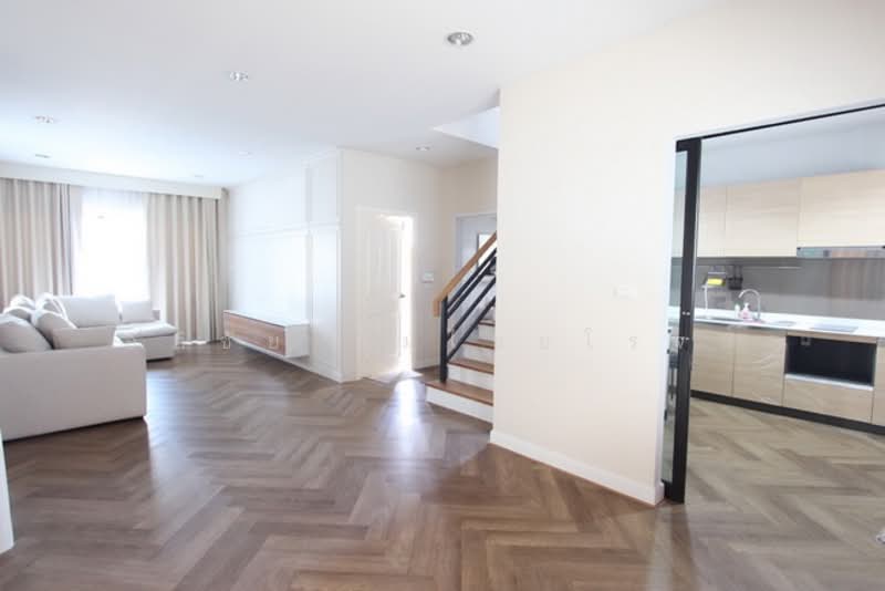 SENA Park Ville Ramindra-Wongwaen, Bangkok, Moobaan Sena Park Ville Soi 2, Khan Na Yao, Khan Na Yao, Bangkok, 3 Bedrooms, 150 sqm, Single Detached House For Sale, by อภิชัย ลิ้มไชยโรจน์, 500197675 - DDproperty.com