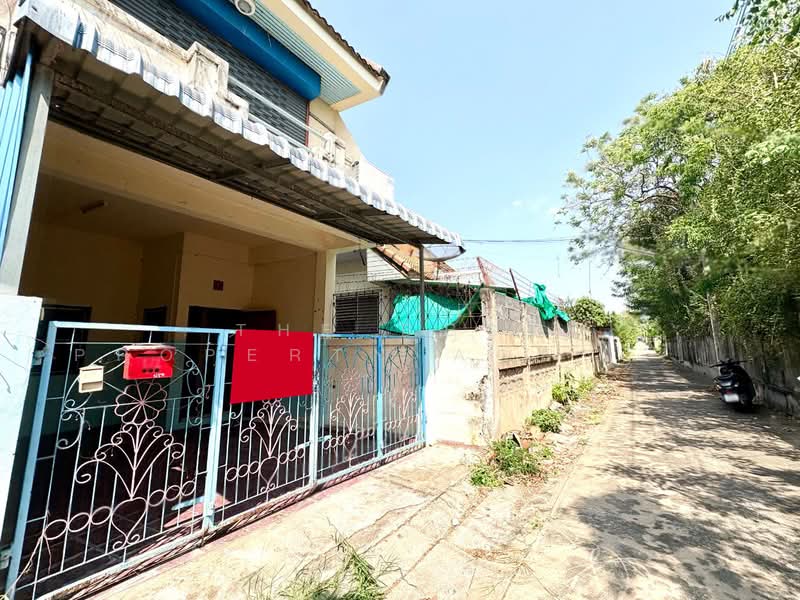 ทาวน์เฮ้าส์ตาคลี นครสวรรค์, Nakhon Sawan, Takhli, Takhli, Nakhon Sawan, 2 Bedrooms, 100 sqm, Townhouse For Sale, by The Best Property Agent ต้นอ้อ, 500197712 - DDproperty.com
