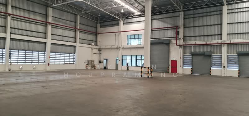 ให้เช่าโรงงาน คลังสินค้า พื้นที่สีม่วง เขตฟรีโซน ลาดกระบัง กรุงเทพ 3,890 ตรม, Bangkok, Khlong Sam Prawet, Lat Krabang, Bangkok, , 3,890 sqm, Warehouse/Factory For Rent, by Jakarin Houpramong, 500197732 - DDproperty.com