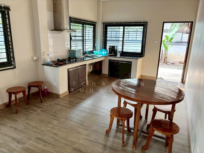 บ้านให้เช่า – ใกล้โรงเรียนมงฟอร์ตวิทยาลัย แผนกมัธยม เพียง 5 นาที ค่าเช่า 15,000 บาท / เดือน No.1H681, Chiang Mai, Tha Sa La, Muang Chiang Mai, Chiang Mai, 2 Bedrooms, 200 sqm, Single Detached House For Rent, by Rutchaporn Tunsiri, 500197755 - DDproperty.com