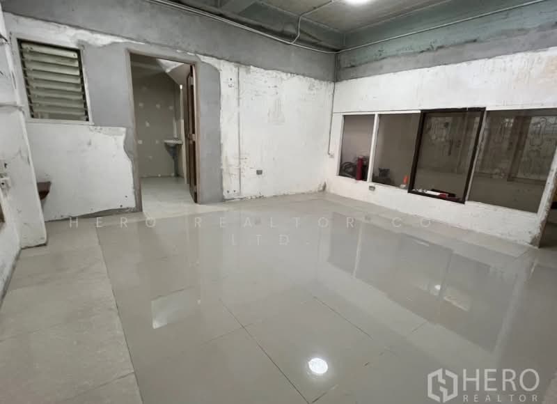 For Rent - For rent Warehouse 600 sqm in Bang Khru, Phra Pradaeng, Samut Prakan HRE00425, Samut Prakan