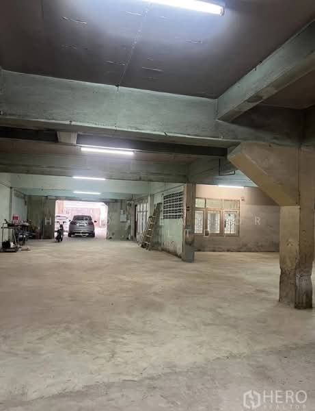 For Rent - For rent Warehouse 600 sqm in Bang Khru, Phra Pradaeng, Samut Prakan HRE00425, Samut Prakan