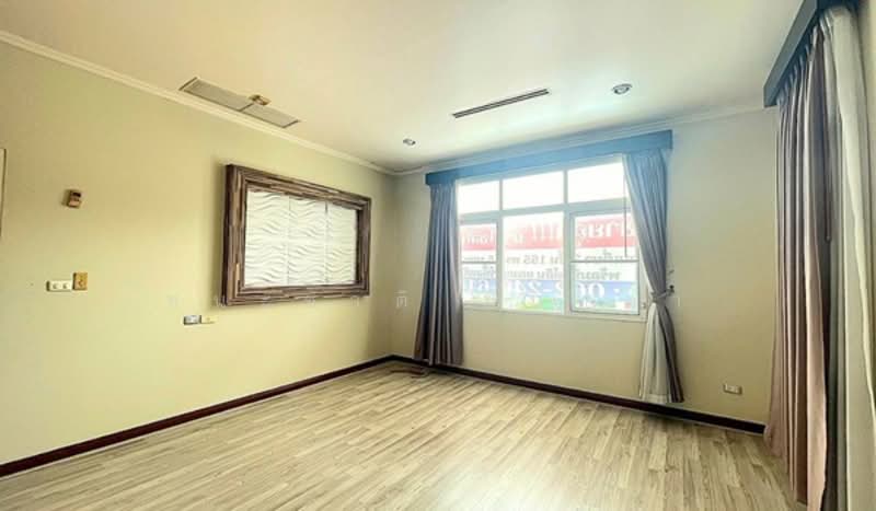 Home on Green Thanyathani, Pathum Thani, Villa Thanya Thani Village No. 5/221, Lat Sawai, Lam Luk Ka, Pathum Thani, 5 Bedrooms, 620 sqm, Single Detached House For Sale, by ชนะชาติ นนท์ตา, 500197766 - DDproperty.com