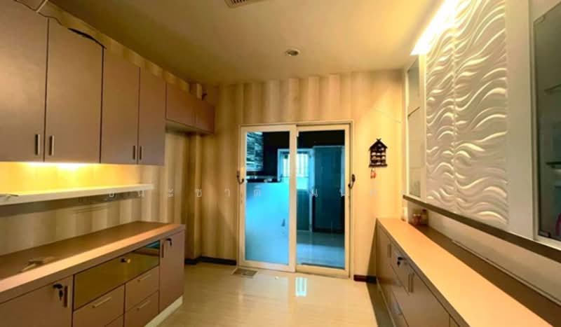 Home on Green Thanyathani, Pathum Thani, Villa Thanya Thani Village No. 5/221, Lat Sawai, Lam Luk Ka, Pathum Thani, 5 Bedrooms, 620 sqm, Single Detached House For Sale, by ชนะชาติ นนท์ตา, 500197766 - DDproperty.com