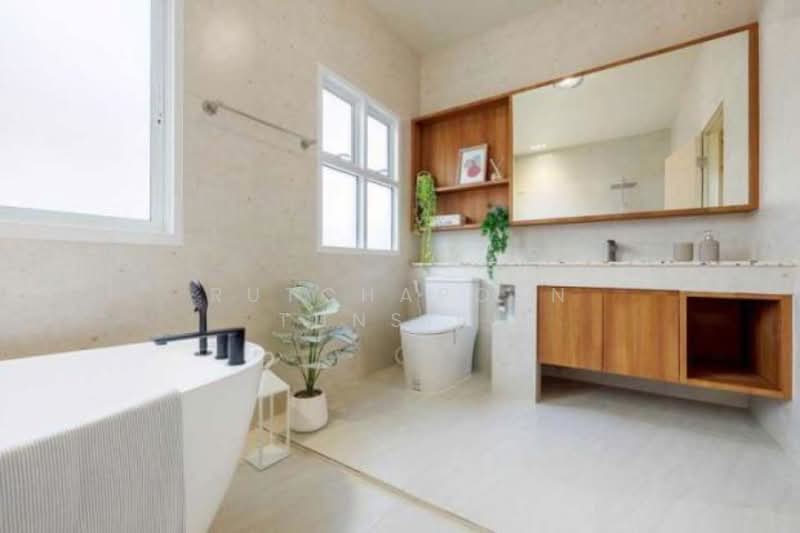 Pool Villa ให้เช่า – ใกล้เซ็นทรัลเฟสติวัล เพียง 10 นาที ค่าเช่า 80,000 บาท / เดือน No.6P004, Chiang Mai, San Phra Net, San Sai, Chiang Mai, 4 Bedrooms, 270 sqm, Single Detached House For Rent, by Rutchaporn Tunsiri, 500197775 - DDproperty.com