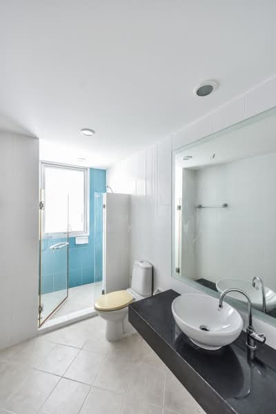 St Louis Grand Terrace, Bangkok, Soi Sathon 11 S Sathon Rd, Yan Nawa, Sathon, Bangkok, 2 Bedrooms, 105 sqm, Condo For Sale, by Pemika Aukkaraleekul, 500197779 - DDproperty.com