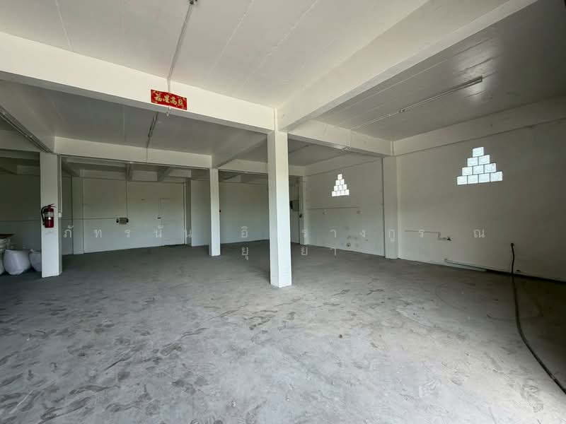 อาคารพาณิชย์ 2 ชั้น ซอยนิลยาธร ถนนประชาพัฒนา แขวงทับยาว เขตลาดกระบัง กรุงเทพมหานคร, กรุงเทพ, ประชาพัฒนา, ทับยาว, ลาดกระบัง, กรุงเทพ, 1,600 ตร.ม., ตึกแถว-อาคารพาณิชย์ ขาย, โดย ภัทรนัน อิศรางกูร ณ อยุธยา, 500197796 - DDproperty.com