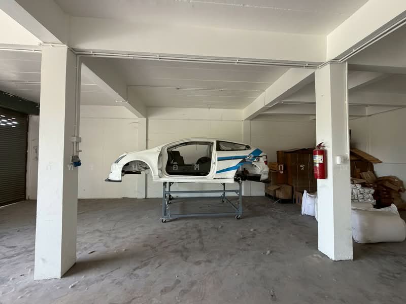 อาคารพาณิชย์ 2 ชั้น ซอยนิลยาธร ถนนประชาพัฒนา แขวงทับยาว เขตลาดกระบัง กรุงเทพมหานคร, กรุงเทพ, ประชาพัฒนา, ทับยาว, ลาดกระบัง, กรุงเทพ, 1,600 ตร.ม., ตึกแถว-อาคารพาณิชย์ ขาย, โดย ภัทรนัน อิศรางกูร ณ อยุธยา, 500197796 - DDproperty.com