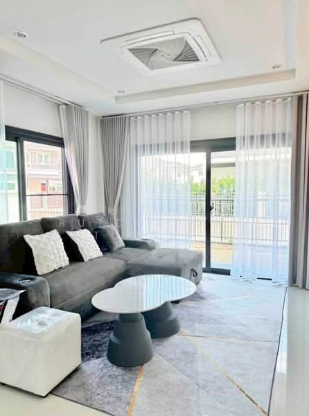 ให้เช่า - บ้านสวยในโครงการ ให้เช่า – ใกล้กาดฝรั่ง เพียง 5 นาที ค่าเช่า 39,000 บาท / เดือน No.14H1062, เชียงใหม่