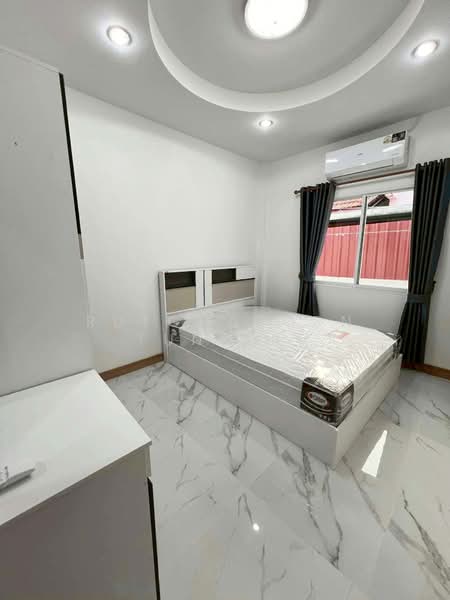 บ้านให้เช่า – ใกล้โรงเรียนนานาชาติลานนา-หางดง เพียง 5 นาที ค่าเช่า 15,000 บาท / เดือน No.14H1063, Chiang Mai, San Phak Wan, Hang Dong, Chiang Mai, 3 Bedrooms, 110 sqm, Single Detached House For Rent, by Rutchaporn Tunsiri, 500197800 - DDproperty.com