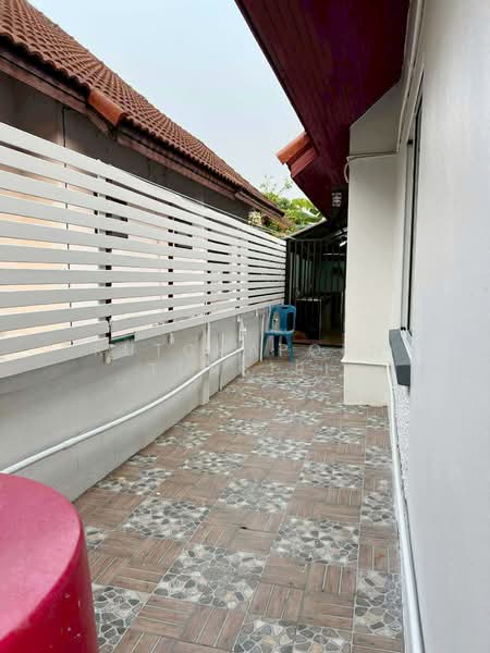 บ้านให้เช่า – ใกล้โรงเรียนนานาชาติลานนา-หางดง เพียง 5 นาที ค่าเช่า 15,000 บาท / เดือน No.14H1063, Chiang Mai, San Phak Wan, Hang Dong, Chiang Mai, 3 Bedrooms, 110 sqm, Single Detached House For Rent, by Rutchaporn Tunsiri, 500197800 - DDproperty.com