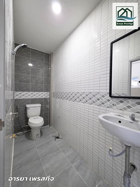 รุ่งกิจวิลล่า 4, Bangkok, Khlong Sam Prawet, Lat Krabang, Bangkok, 3 Bedrooms, 86 sqm, Townhouse For Sale, by วิสุทธินี เฉลิมสินสุวรรณ, 500197803 - DDproperty.com