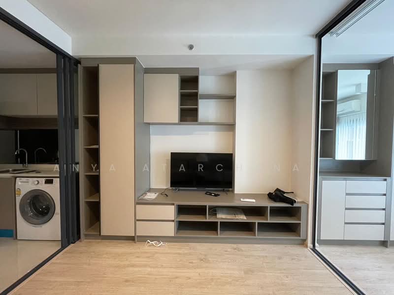 IDEO Sathorn-Wongwian Yai, Bangkok, 219 Soi Krung Thonburi 1, Khlong Ton Sai, Khlong San, Bangkok, 1 Bedroom, 35 sqm, Condo For Sale, by Anya Atarchanai , 500197809 - DDproperty.com