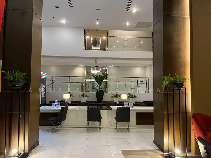 Abstracts Phahonyothin Park, Bangkok, 1076 Phahonyothin Road, Jom Phon, Chatuchak, Bangkok, 1 Bedroom, 38 sqm, Condo For Sale, by Anya Atarchanai , 500197823 - DDproperty.com