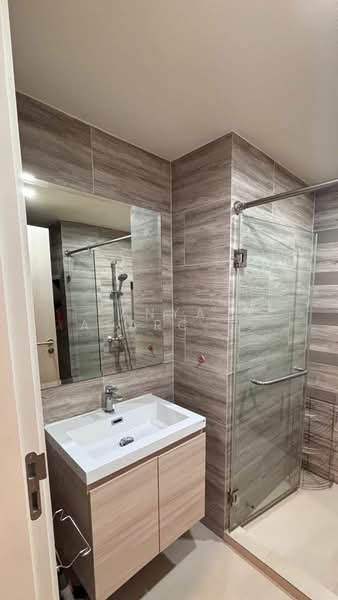 Maestro 03 Ratchada-Rama 9, Bangkok, Soi Ratchadaphisek 3 Ratchadaphisek Road, Din Daeng, Din Daeng, Bangkok, 1 Bedroom, 30 sqm, Condo For Rent, by Anya Atarchanai , 500197832 - DDproperty.com