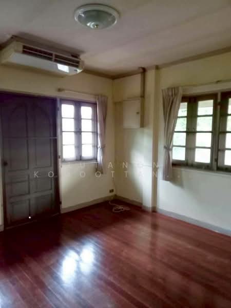 ขายที่ดินพร้อมบ้านเดี่ยว 2 ชั้น สไตล์คลาสสิก กรุงเทพนนท์ 14 ทำเลดี ใกล้ MRTแยกติวานนท์ 150 เมตร, นนทบุรี, ตลาดขวัญ, เมืองนนทบุรี, นนทบุรี, 215 ตร.ม., บ้านเดี่ยว ขาย, โดย Jutanon Komoottanaruk, 500197903 - DDproperty.com