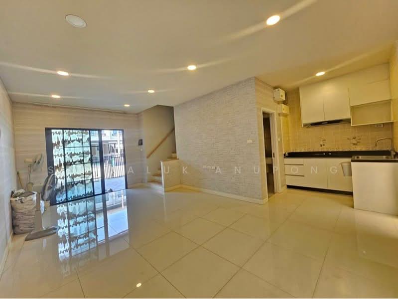 Britania Mega Town Bangna : บริทาเนีย เมกะทาวน์ บางนา, สมุทรปราการ, ซ.บัวนครินทร์ (วัดคลองปลัดเปรียง), บางแก้ว, บางพลี, สมุทรปราการ, 110 ตร.ม., ทาวน์เฮ้าส์ ขาย, โดย Saowaluk Anupong, 500197919 - DDproperty.com