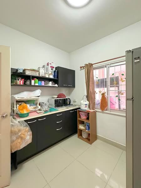 Phanason Villa Lumlukka-Klong 4, Pathum Thani, Soi Phanason Village, Lat Sawai, Lam Luk Ka, Pathum Thani, 4 Bedrooms, 135 sqm, Semi-Detached House (Twin House) For Sale, by Punpapa Rassamee, 500197982 - DDproperty.com