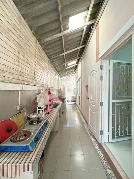 Phanason Villa Lumlukka-Klong 4 : พนาสนธิ์ วิลล่า ลำลูกกา-คลองสี่, ปทุมธานี, ชอย หมู่บ้านพนาสนธ์, ลาดสวาย, ลำลูกกา, ปทุมธานี, 135 ตร.ม., บ้านแฝด ขาย, โดย Punpapa Rassamee, 500197982 - DDproperty.com