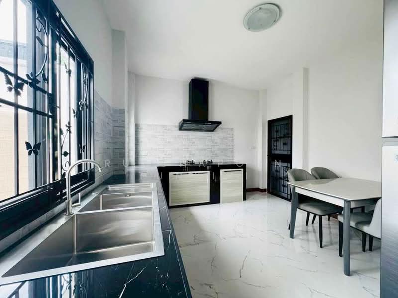 บ้านสวยในโครงการ ให้เช่า – ใกล้ 89 พลาซ่า เพียง 5 นาที ค่าเช่า 28,000 บาท / เดือน No.15H805, Chiang Mai, Nong Phung, Saraphi, Chiang Mai, 3 Bedrooms, 150 sqm, Single Detached House For Rent, by Rutchaporn Tunsiri, 500197983 - DDproperty.com