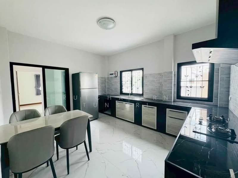 บ้านสวยในโครงการ ให้เช่า – ใกล้ 89 พลาซ่า เพียง 5 นาที ค่าเช่า 28,000 บาท / เดือน No.15H805, เชียงใหม่, หนองผึ้ง, สารภี, เชียงใหม่, 150 ตร.ม., บ้านเดี่ยว ให้เช่า, โดย Rutchaporn Tunsiri, 500197983 - DDproperty.com