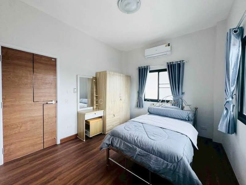 บ้านสวยในโครงการ ให้เช่า – ใกล้ 89 พลาซ่า เพียง 5 นาที ค่าเช่า 28,000 บาท / เดือน No.15H805, Chiang Mai, Nong Phung, Saraphi, Chiang Mai, 3 Bedrooms, 150 sqm, Single Detached House For Rent, by Rutchaporn Tunsiri, 500197983 - DDproperty.com