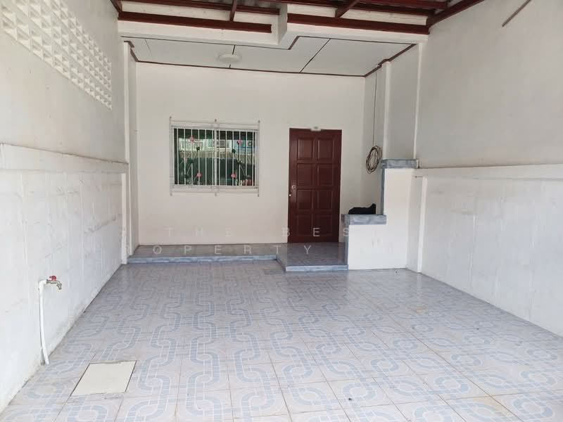จุฑาภัทร ลาดหลุมแก้ว, Pathum Thani, Khu Khwang, Lat Lum Kaeo, Pathum Thani, 2 Bedrooms, 100 sqm, Townhouse For Sale, by The Best Property เอ็กซ์, 500198004 - DDproperty.com