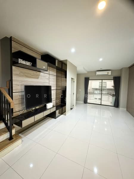 Baan Klang Muang Ladprao-Serithai, Bangkok, 8-2 Soi Serithai 52, Khan Na Yao, Khan Na Yao, Bangkok, 3 Bedrooms, 152 sqm, Townhouse For Rent, by CorrectProperty, 500198008 - DDproperty.com