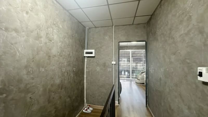 Rattanachai Villa 3 : บ้านรัตนชัยวิลล่า 3, ปทุมธานี, ถนนลำลูกกา, คูคต, ลำลูกกา, ปทุมธานี, 125 ตร.ม., ทาวน์เฮ้าส์ ขาย, โดย คุณ ภรณ์ทิพย์ (ปุ๋ย), 500198054 - DDproperty.com