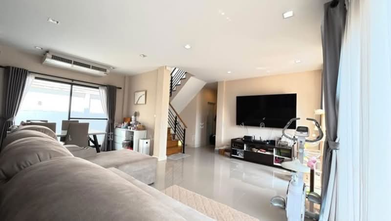 Life Bangkok Boulevard Wongwaen-Onnut 2 : ไลฟ์ บางกอก บูเลอวาร์ด วงแหวน-อ่อนนุช 2, กรุงเทพ, 202-112 ถนน สุขุมวิท 77, ประเวศ, ประเวศ, กรุงเทพ, 170 ตร.ม., บ้านเดี่ยว ขาย, โดย คุณประสงค์ เหมือนบิดา (โบ้), 500198063 - DDproperty.com