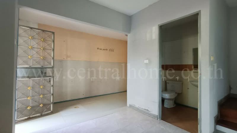 Baan Kritsana Romklao, Bangkok, Romklao Road, Min Buri, Min Buri, Bangkok, 3 Bedrooms, 107 sqm, Townhouse For Sale, by คุณ วิภาพร (ภา), 500198070 - DDproperty.com