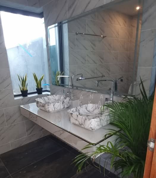 Luxury 5-Bedroom Pool Villa for Rent Near Nai Harn Beach, Phuket, Rawai, Muang Phuket, Phuket, 5 Bedrooms, 420 sqm, Villa For Rent, by Wasana Jantakam, 500198077 - DDproperty.com