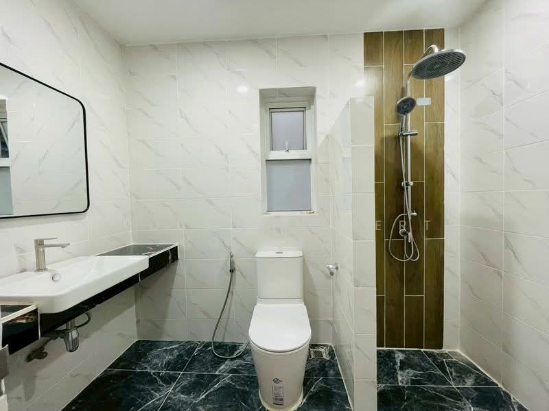 Metro Park, Chon Buri (Pattaya), Thung Suk La, Si Racha, Chon Buri (Pattaya), 3 Bedrooms, 156 sqm, Semi-Detached House (Twin House) For Sale, by A House Property Co.,Ltd., 500198098 - DDproperty.com