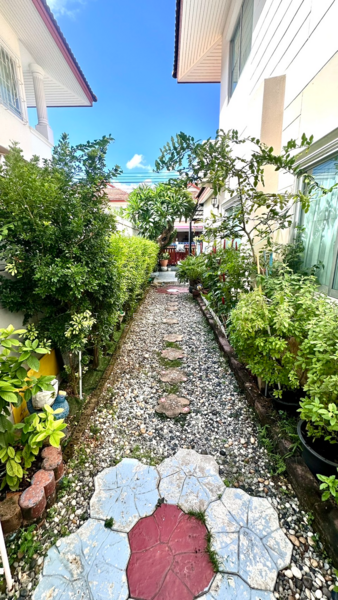 หมู่บ้านเด่นชัย มังกร-ขันดี, สมุทรปราการ, แพรกษา, เมืองสมุทรปราการ, สมุทรปราการ, 100 ตร.ม., บ้านเดี่ยว ขาย, โดย The Best Property ตั้ม, 500198107 - DDproperty.com