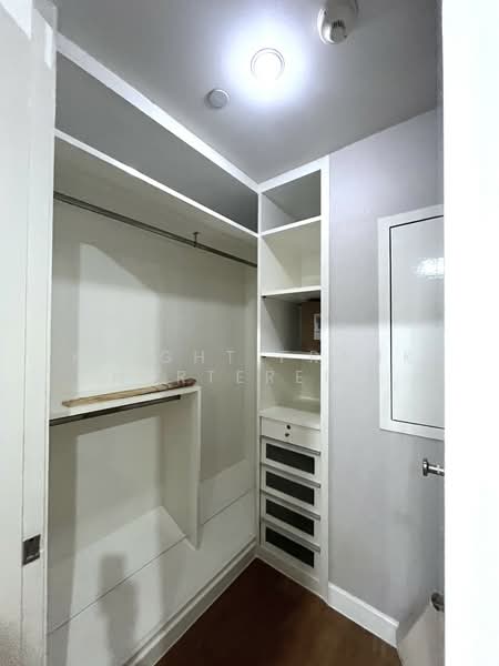 Manhattan Chidlom, Bangkok, 1032 Phetchaburi 32 Alley, Makkasan, Ratchathewi, Bangkok, 2 Bedrooms, 101 sqm, Condo For Rent, by Knight Frank Chartered (Thailand) Co.,Ltd, 500198120 - DDproperty.com