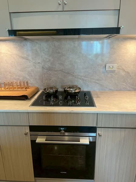 Royal Residence Park, Bangkok, 99 Royal Resident Park Lumphini, Lumphini, Pathum Wan, Bangkok, 3 Bedrooms, 220 sqm, Condo For Rent, by Teeranop Inchan, 500198235 - DDproperty.com