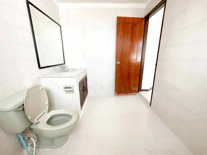 บางจาก, Bangkok, Bang Chak, Phra Khanong, Bangkok, 5 Bedrooms, 280 sqm, Semi-Detached House (Twin House) For Rent, by ณภัทร พรสิริเมธากุล, 500198238 - DDproperty.com