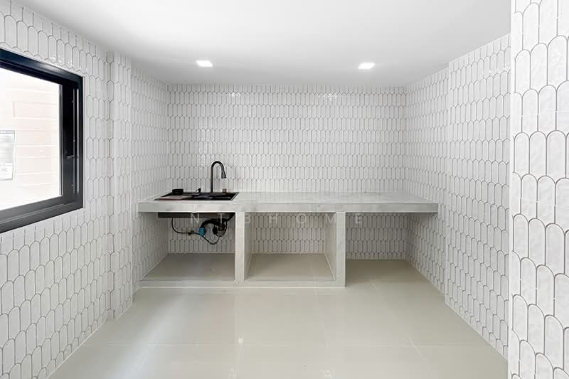 กฤษดานคร แจ้งวัฒนะ, Nonthaburi, Bang Talat, Pak Kret, Nonthaburi, 4 Bedrooms, 200 sqm, Single Detached House For Sale, by NTBHOME, 500198243 - DDproperty.com