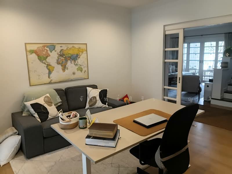 Predi Banomyong /ถ, Bangkok, Phra Kanong Nua, Watthana, Bangkok, 4 Bedrooms, 250 sqm, Single Detached House For Rent, by Nalinee Chansiricharoen, 500198271 - DDproperty.com