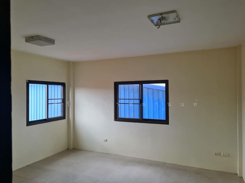 อาคารคอนกรีตเสริมเหล็ก 3 ชั้น ซ.สุขสวัสดิ์41, Samut Prakan, Bang Phung, Phra Pra Daeng, Samut Prakan, , 180 sqm, Shophouse For Rent, by Patcharee Sawtyanon, 500198298 - DDproperty.com