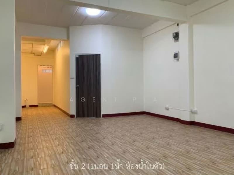 For Rent: Renovated 5.5-Story Commercial Building in the Heart of Sathorn, Near BTS (SPSAD3881), Bangkok, Thung Wat Don, Sathon, Bangkok, , 252 sqm, Shophouse For Rent, by Agent Pla, 500198335 - DDproperty.com
