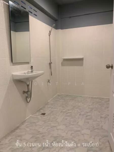 For Rent: Renovated 5.5-Story Commercial Building in the Heart of Sathorn, Near BTS (SPSAD3881), Bangkok, Thung Wat Don, Sathon, Bangkok, , 252 sqm, Shophouse For Rent, by Agent Pla, 500198335 - DDproperty.com