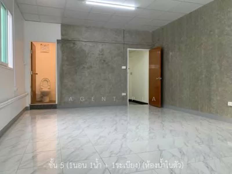 For Rent: Renovated 5.5-Story Commercial Building in the Heart of Sathorn, Near BTS (SPSAD3881), Bangkok, Thung Wat Don, Sathon, Bangkok, , 252 sqm, Shophouse For Rent, by Agent Pla, 500198335 - DDproperty.com