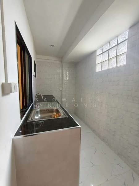 Suthavee Cluster House : สุธาวี คลัสเตอร์เฮ้าส์, สมุทรปราการ, ถนนบางพลี-ตำหรุ, บางพลีใหญ่, บางพลี, สมุทรปราการ, 170 ตร.ม., ทาวน์เฮ้าส์ ให้เช่า, โดย Saowaluk Anupong, 500198365 - DDproperty.com