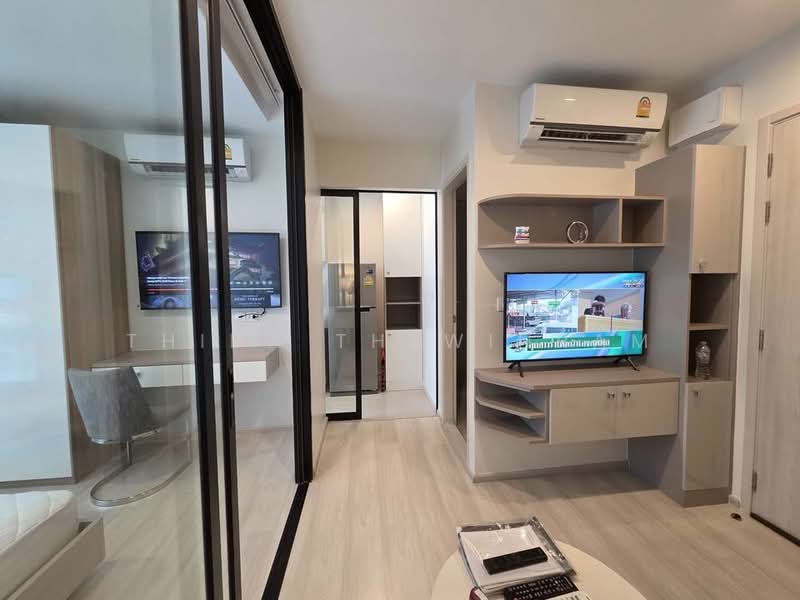 Life Asoke, Bangkok, Asoke-Dindang Road, Bang Kapi, Huai Khwang, Bangkok, 1 Bedroom, 30 sqm, Condo For Rent, by Thida Thewinram, 500198375 - DDproperty.com